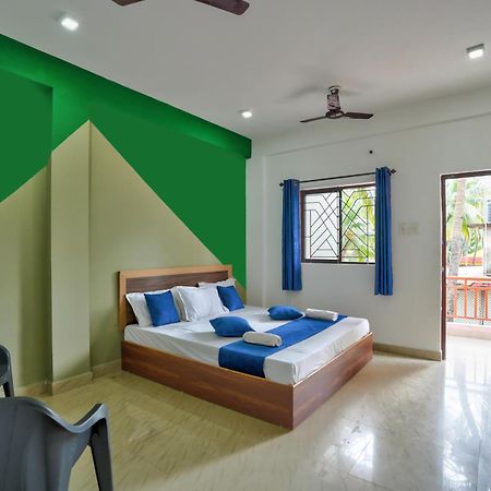 Little Beach Home Stay At Calangute Exteriör bild