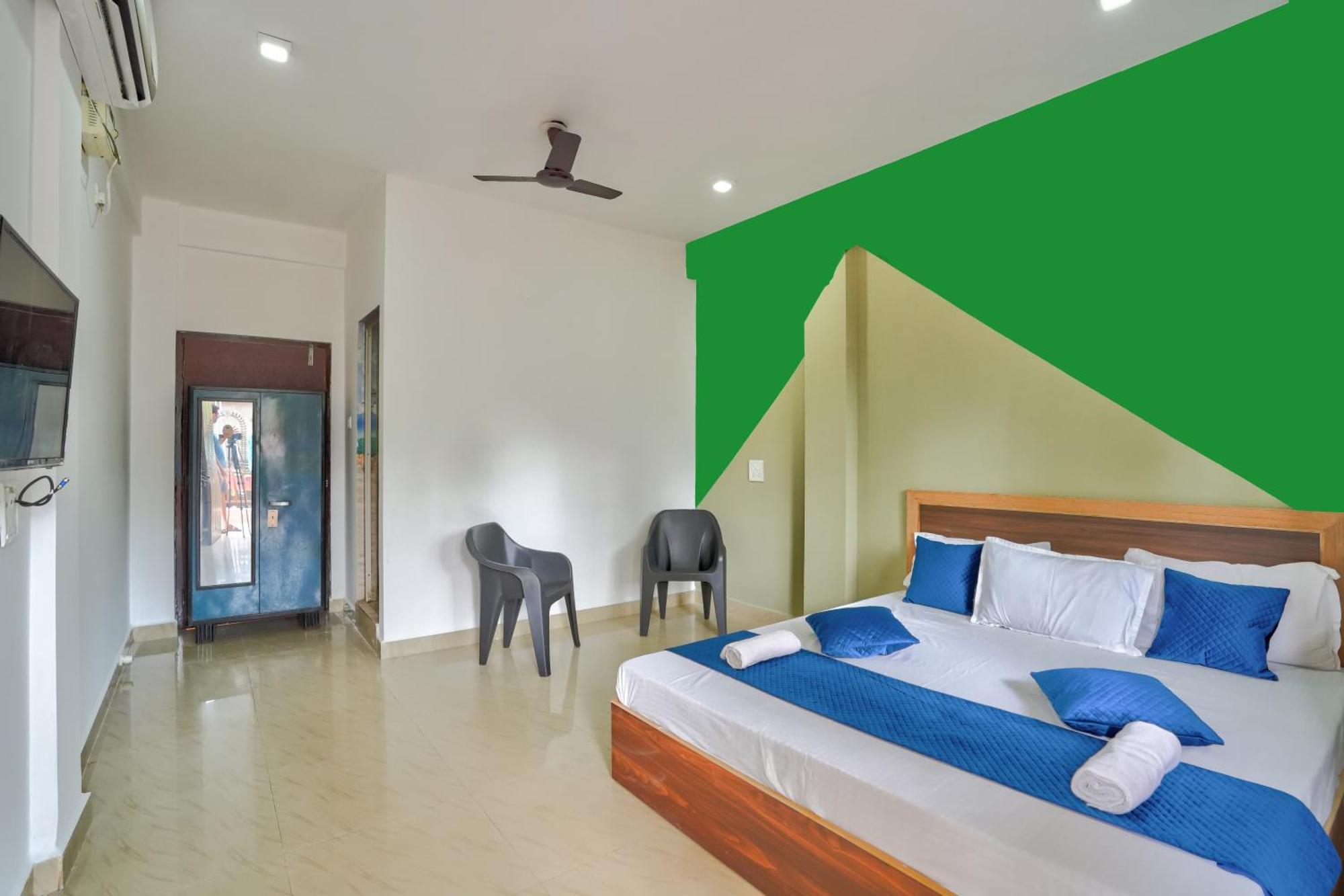 Little Beach Home Stay At Calangute Exteriör bild