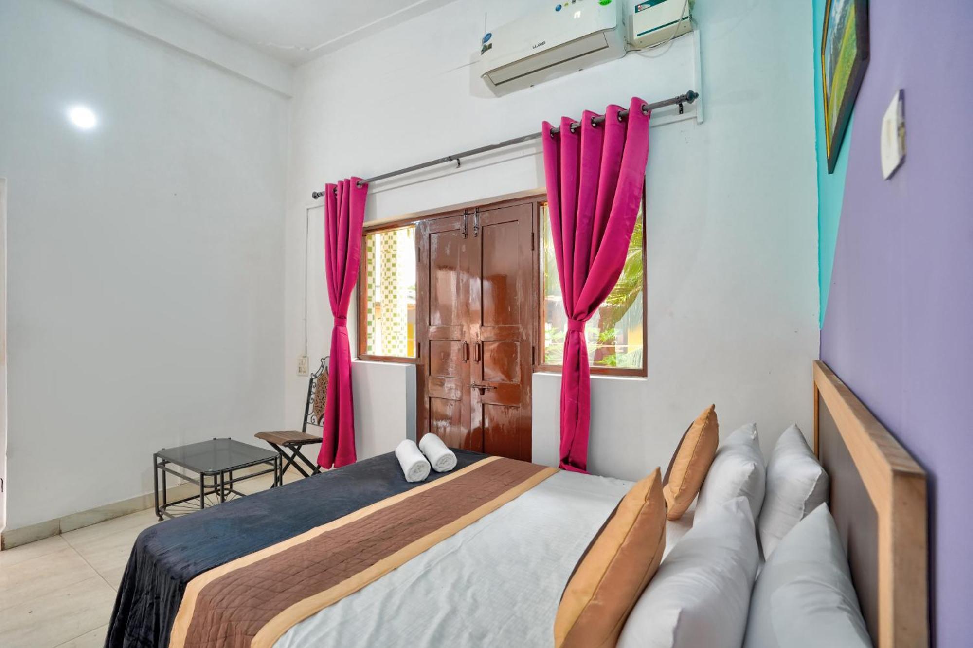 Little Beach Home Stay At Calangute Exteriör bild